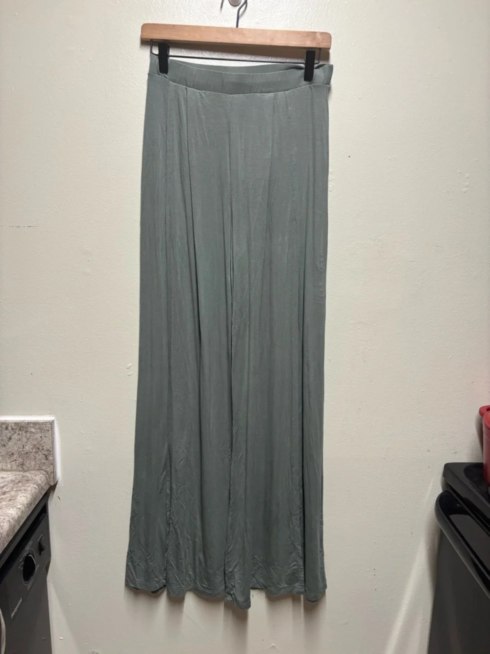 Lulus Knockout Sage Green Wide-Leg Pants medium 30L - Picture 3 of 10
